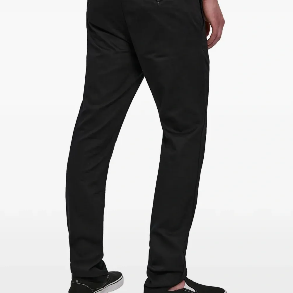 Брюки с карманами