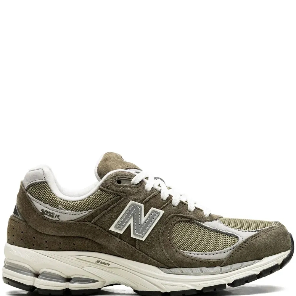 Кроссовки 2002R Footlocker Exclusive