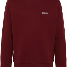 Свитер с вышитым логотипом