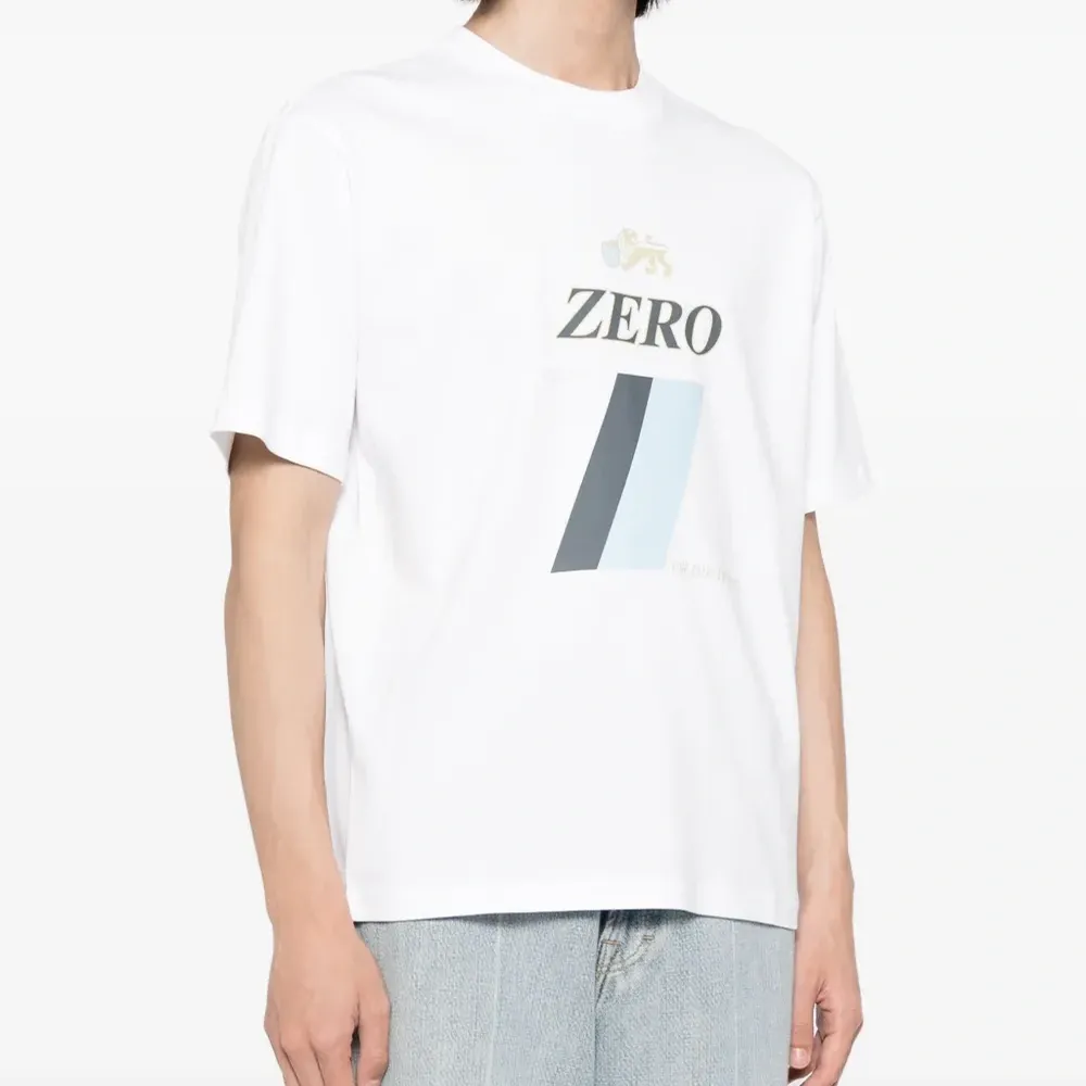 Футболка с логотипом Футболка с логотипом