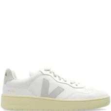 Кроссовки V90