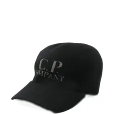 Кепка с логотипом