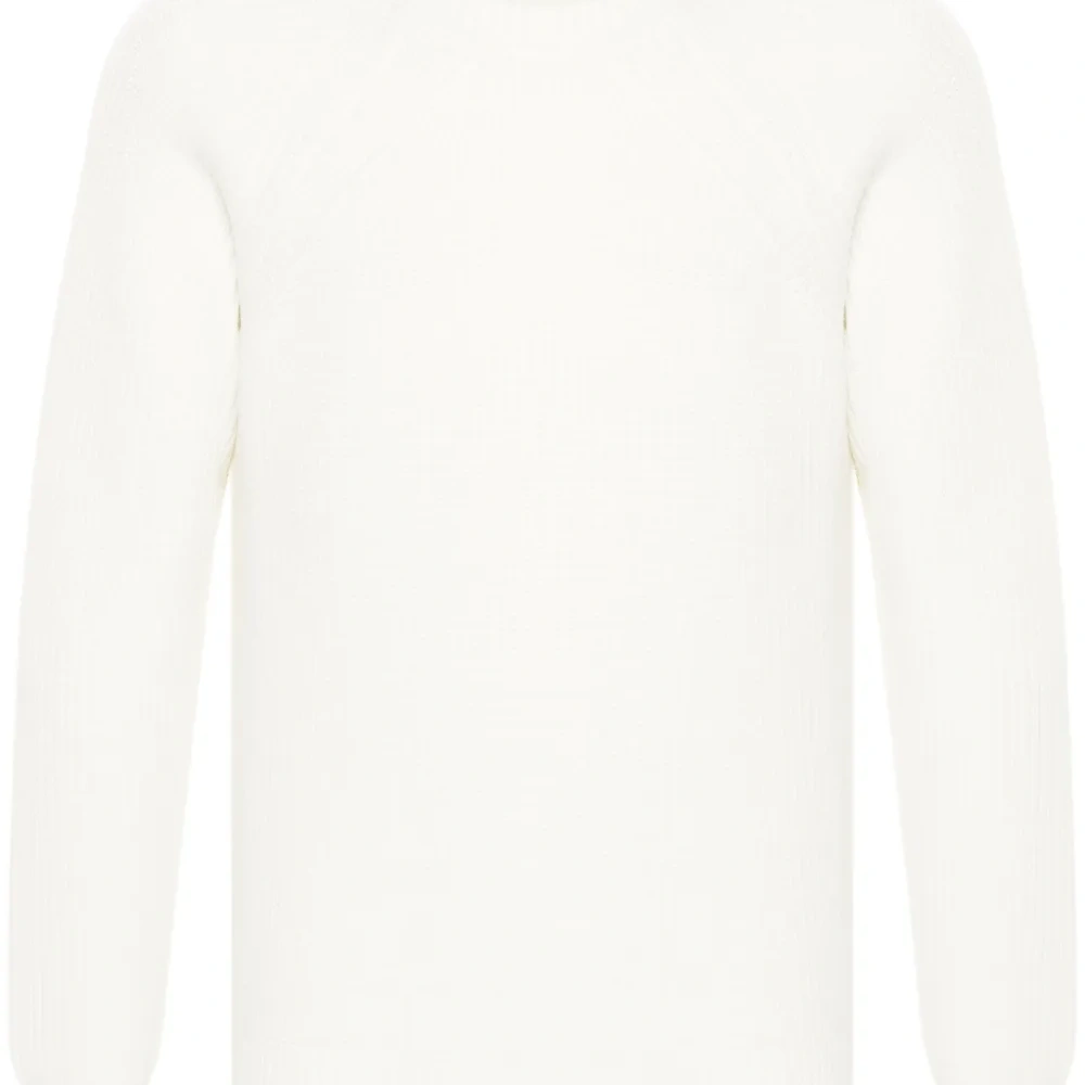 Свитер в рубчик