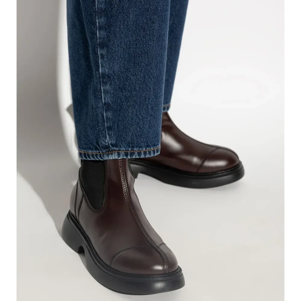 Кожаные ботинки Кожаные ботинки