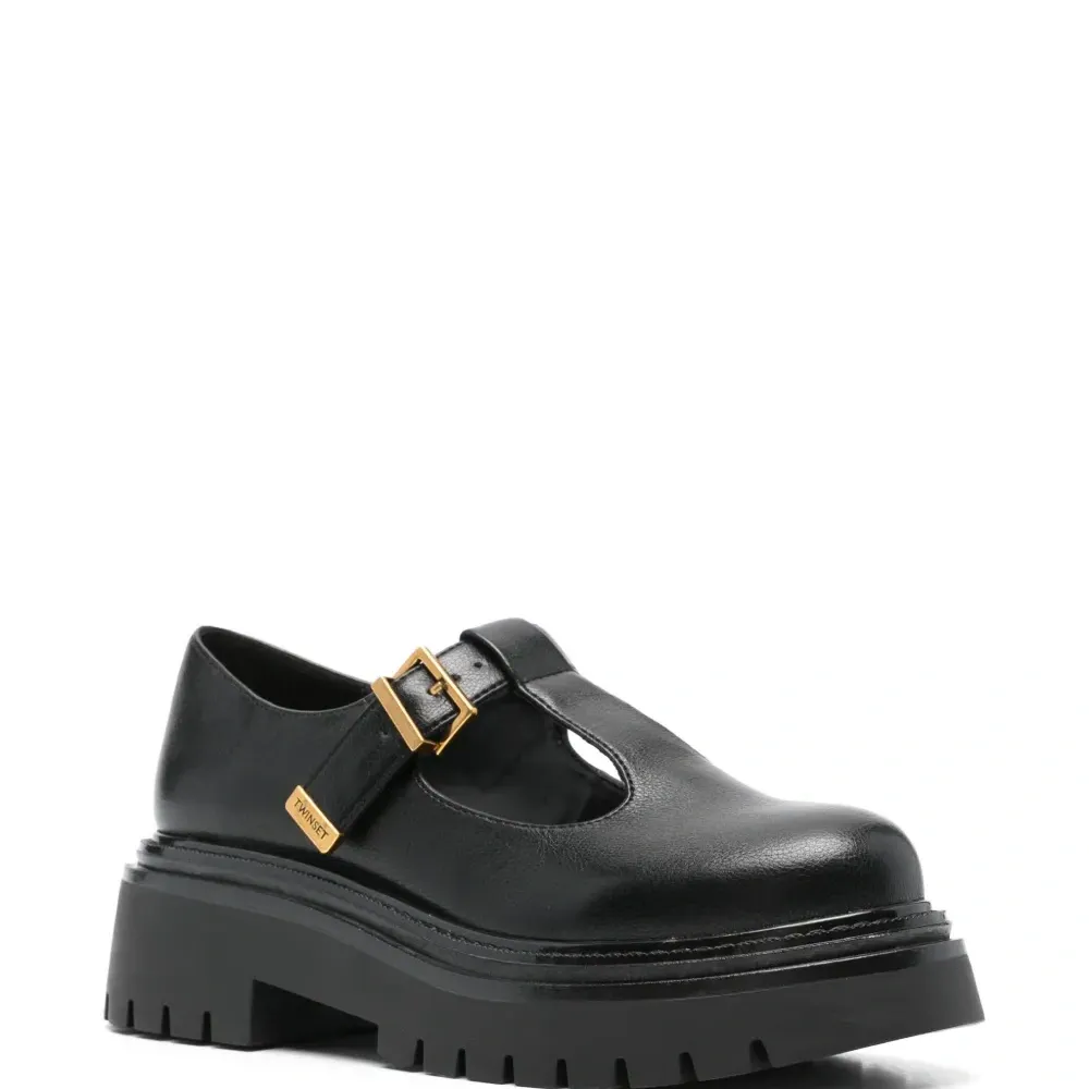 Лоферы с пряжкой Double T