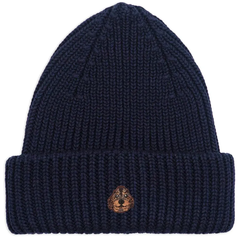 Шапка бини с аппликацией