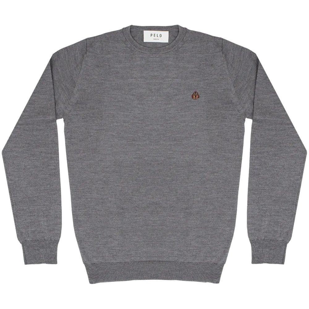 Джемпер с аппликацией