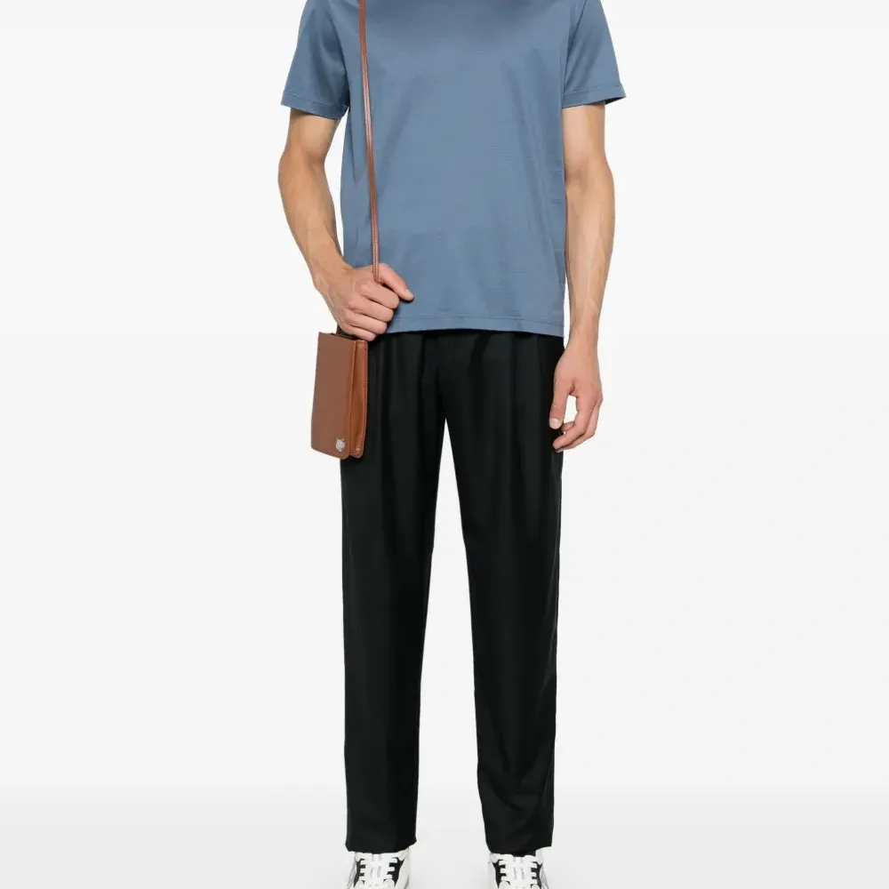 Футболка с круглым вырезом Футболка с круглым вырезом