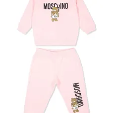 спортивный костюм с логотипом