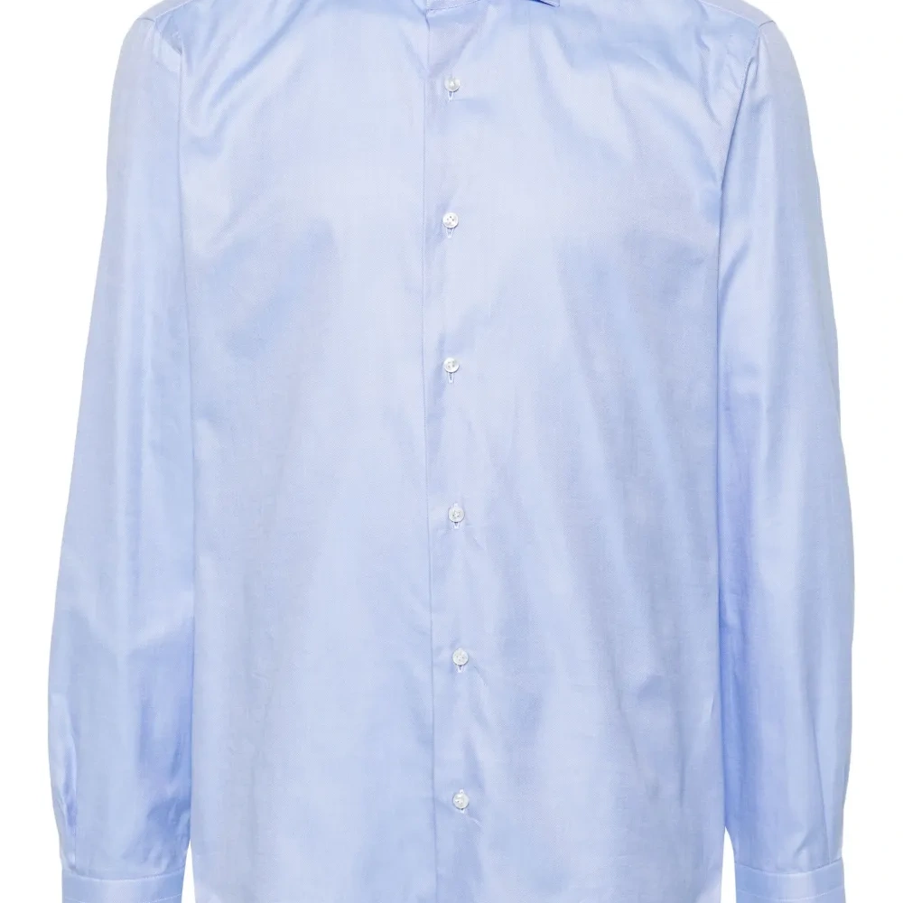 Рубашка на пуговицах