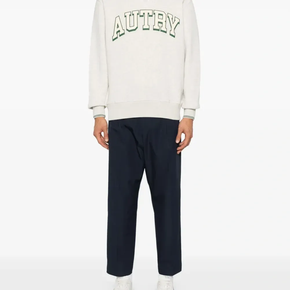 Толстовка с логотипом