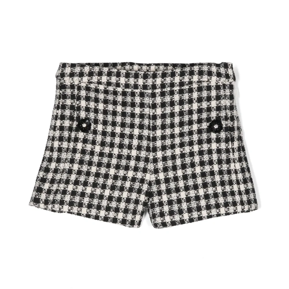 Шорты с цветочной аппликацией