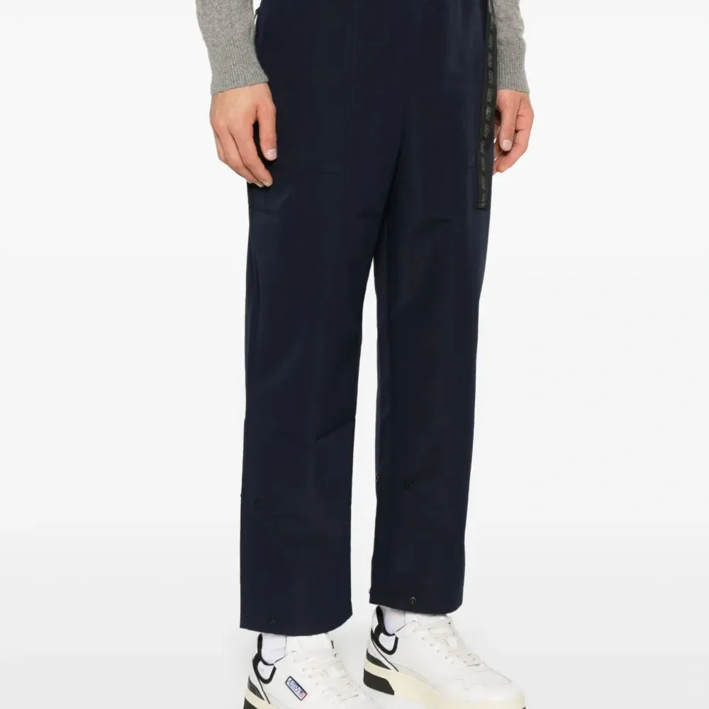 Спортивные брюки