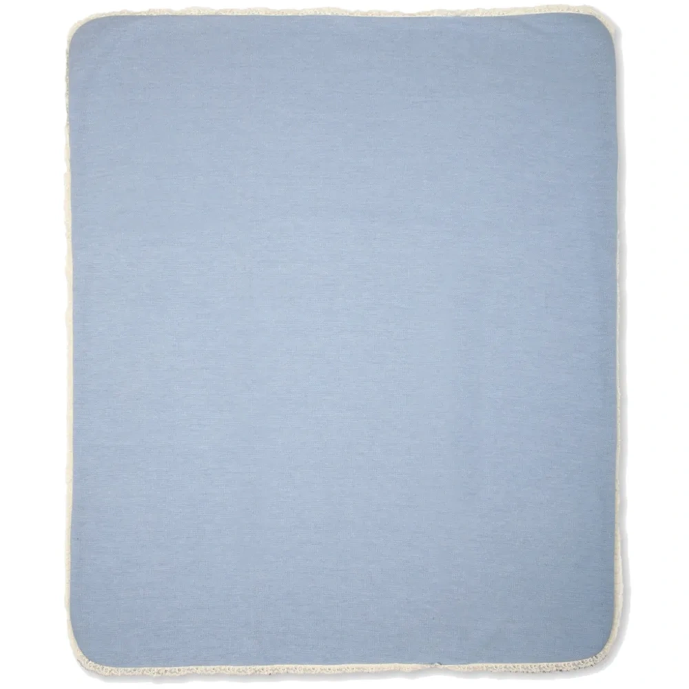 Одеяло с кружевом