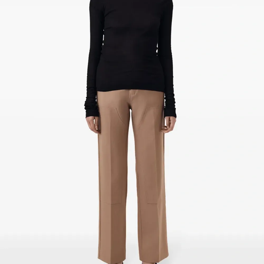 Топ с длинными рукавами