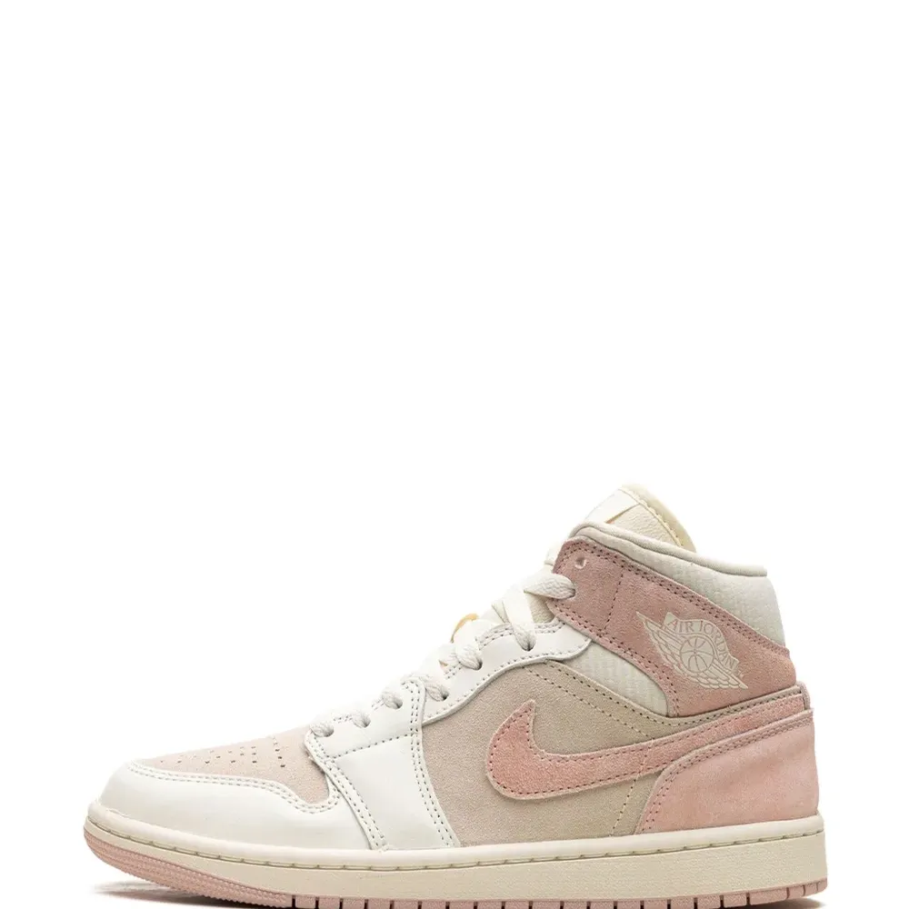 Кроссовки Air Jordan 1 Mid SE Coconut Milk/Legend Pink