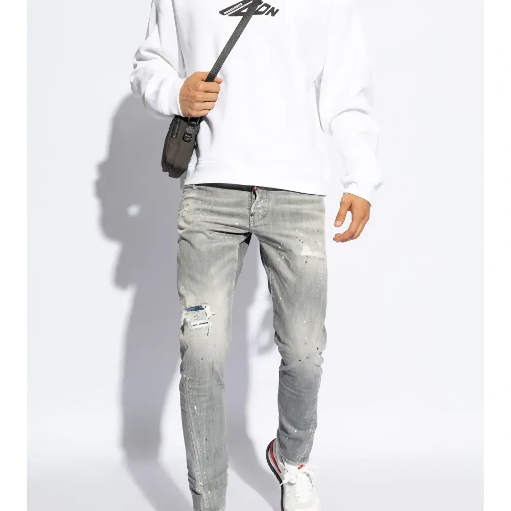 Толстовка с графичным принтом