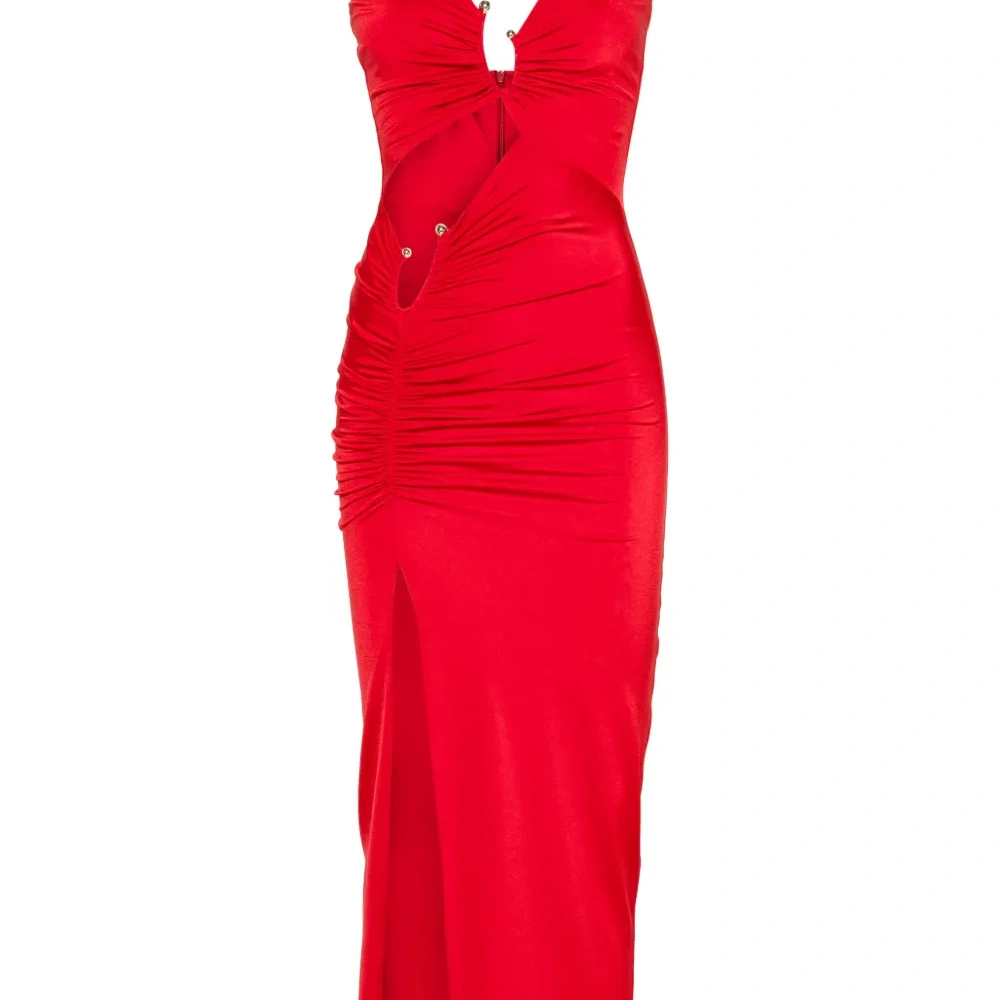 Платье миди с вырезом