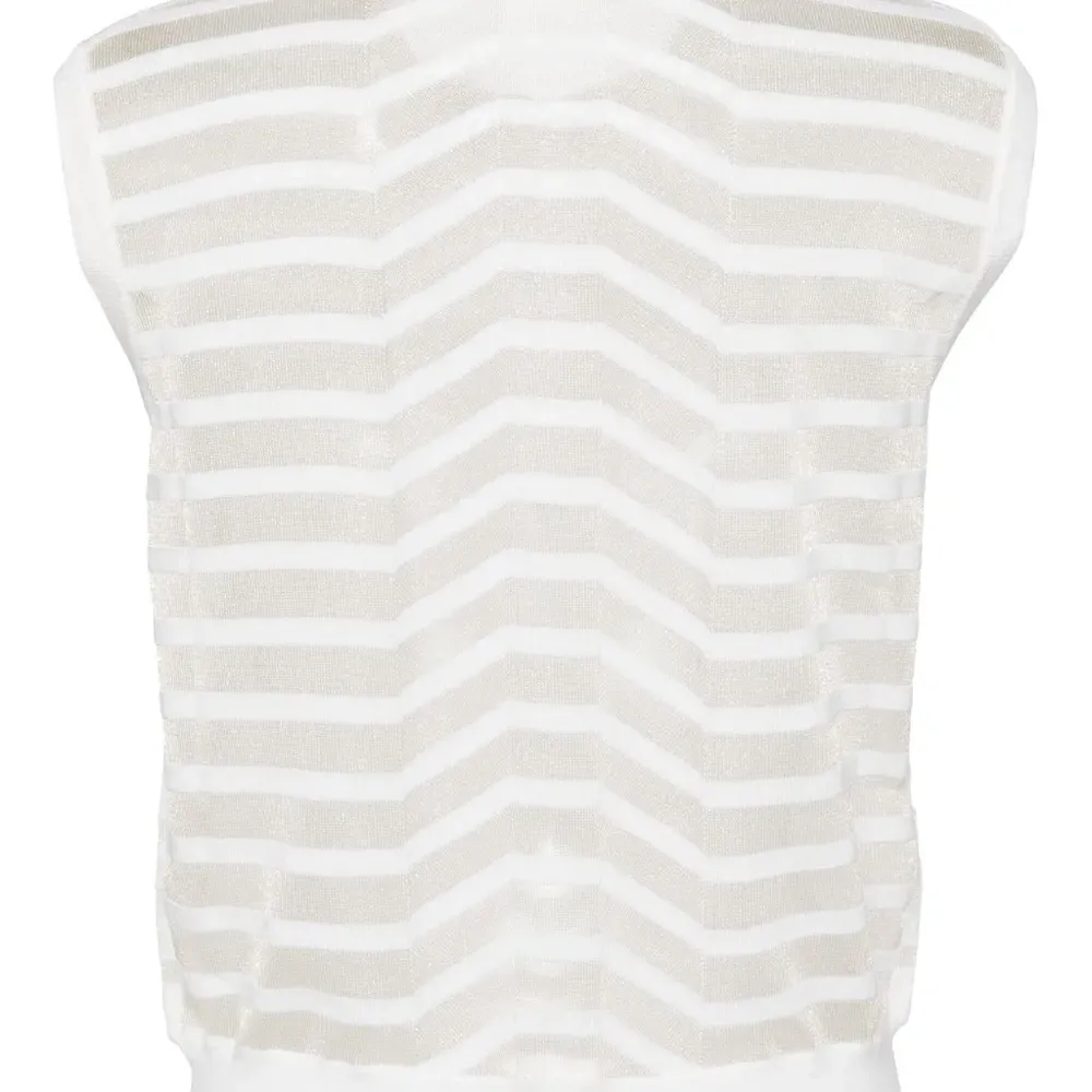 Вязаный жилет в полоску