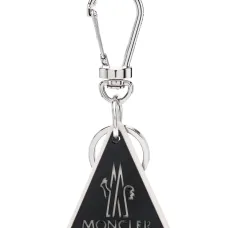 Брелок с тисненым логотипом