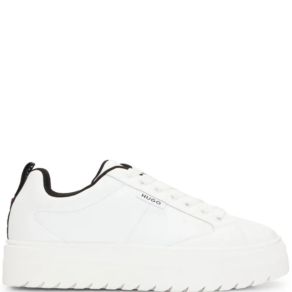 Кроссовки на платформе с логотипом