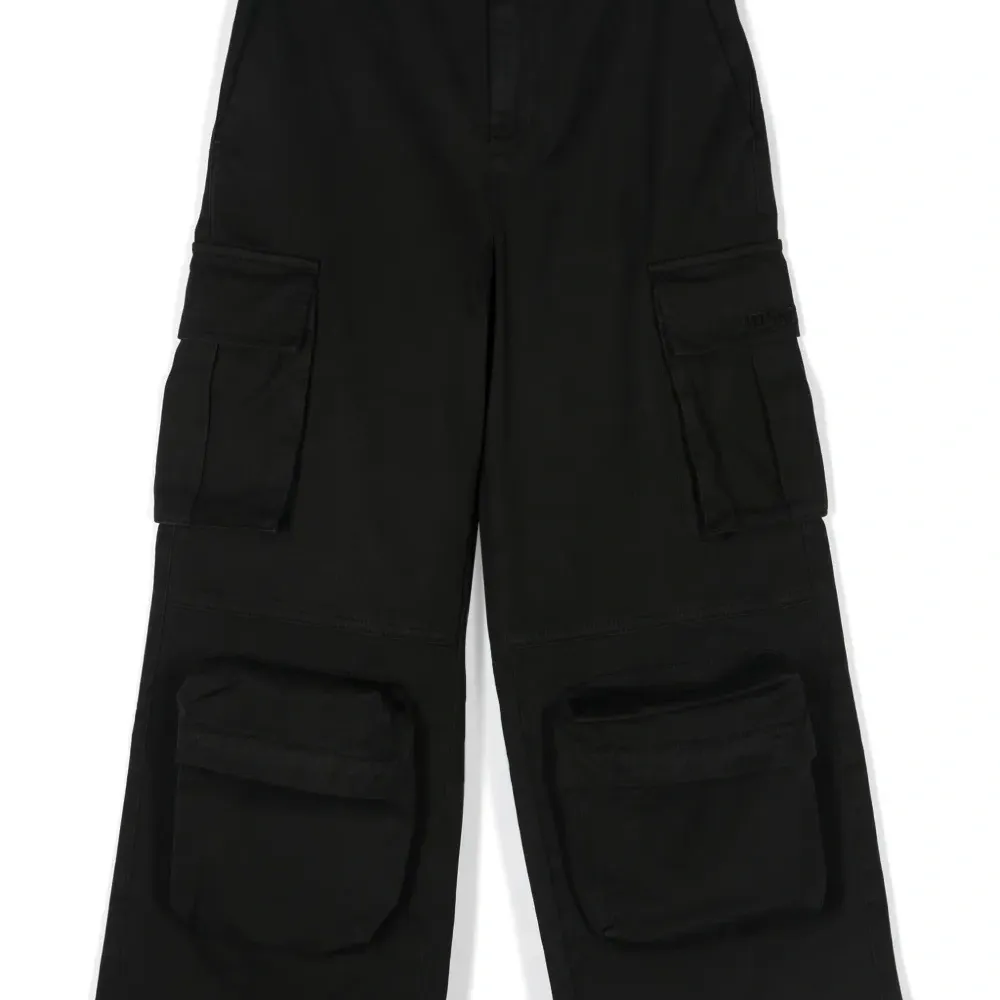 Брюки карго с вышитым логотипом