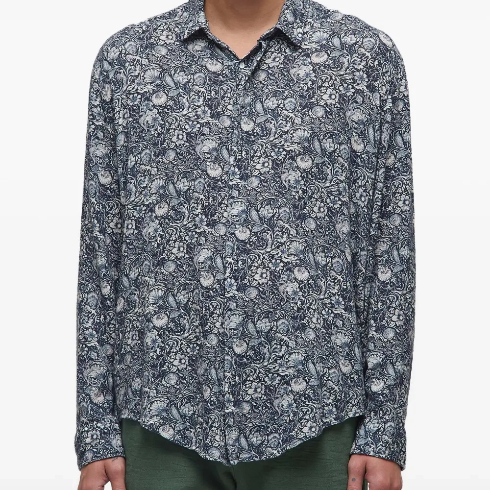 Рубашка с цветочным принтом