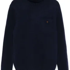 Свитер с высоким воротником