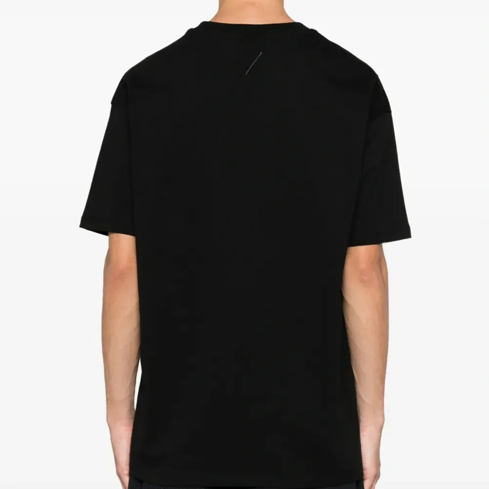 Футболка с круглым вырезом