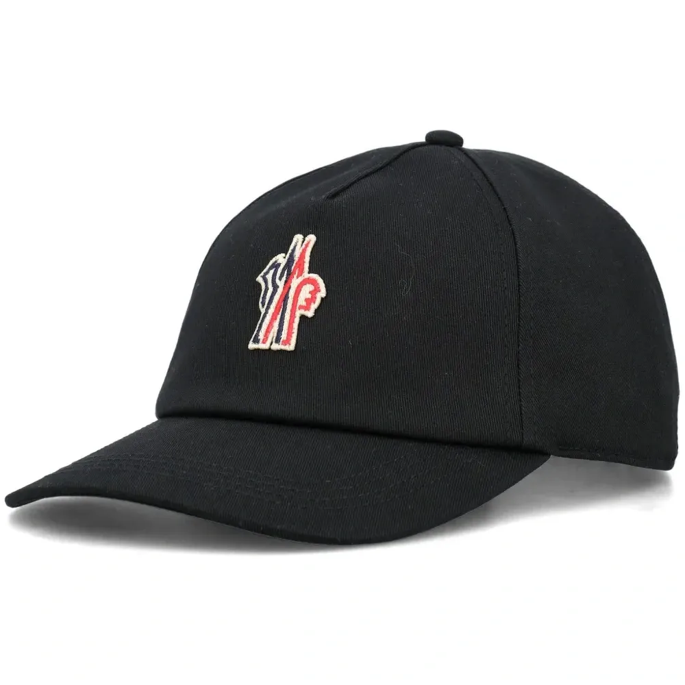 Бейсболка с вышитым логотипом Бейсболка с вышитым логотипом