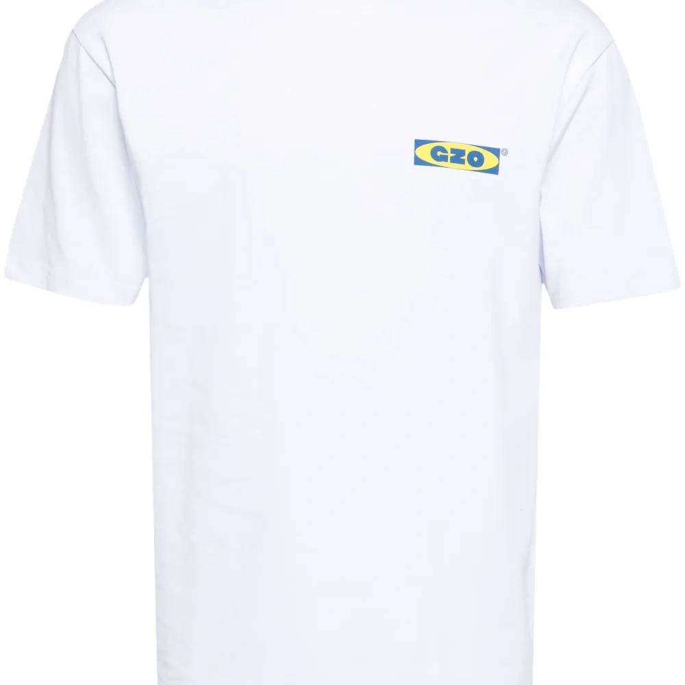 Футболка с логотипом