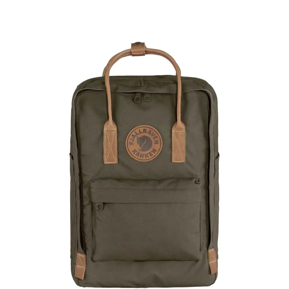 Рюкзак с нашивкой-логотипом Рюкзак с нашивкой-логотипом