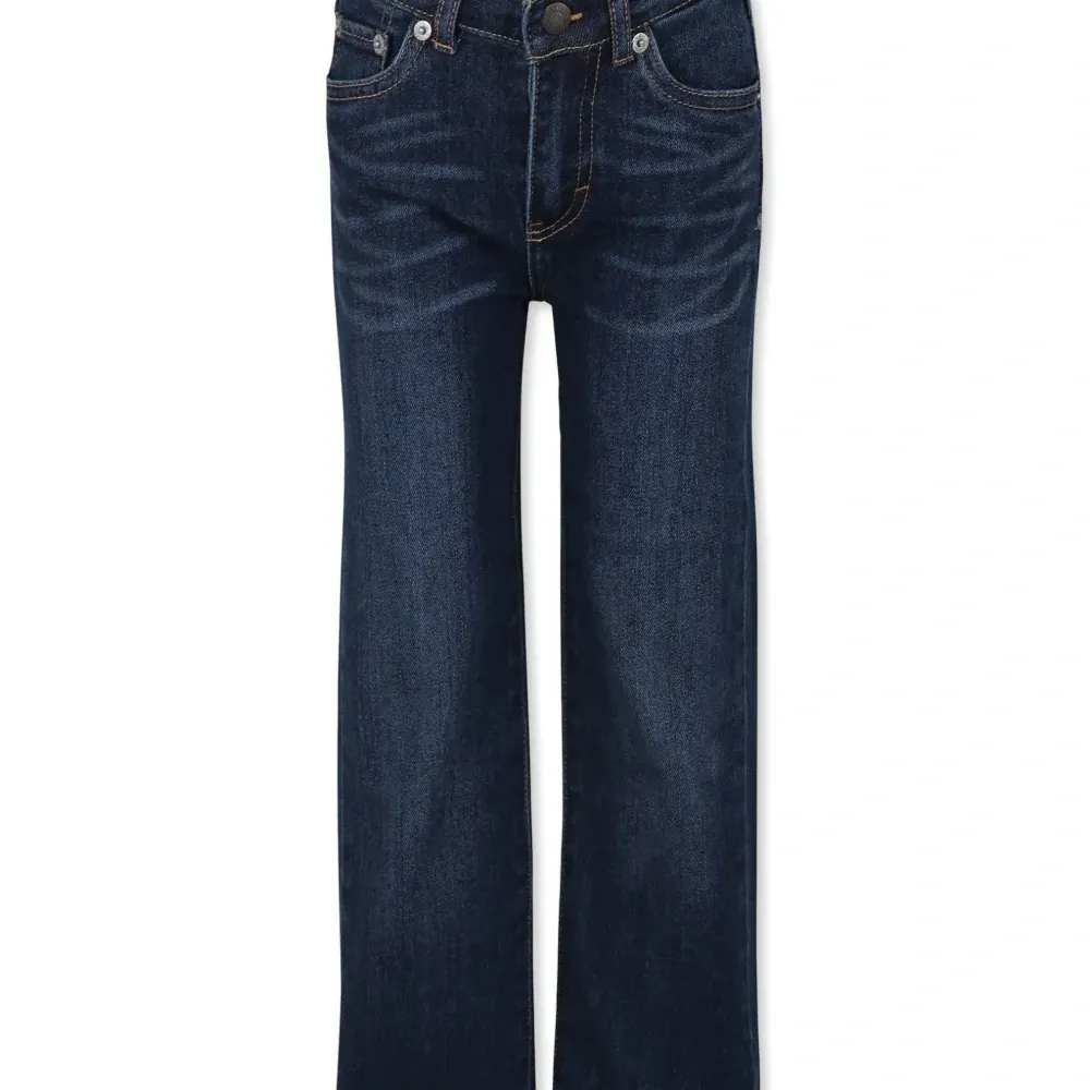 Широкие джинсы