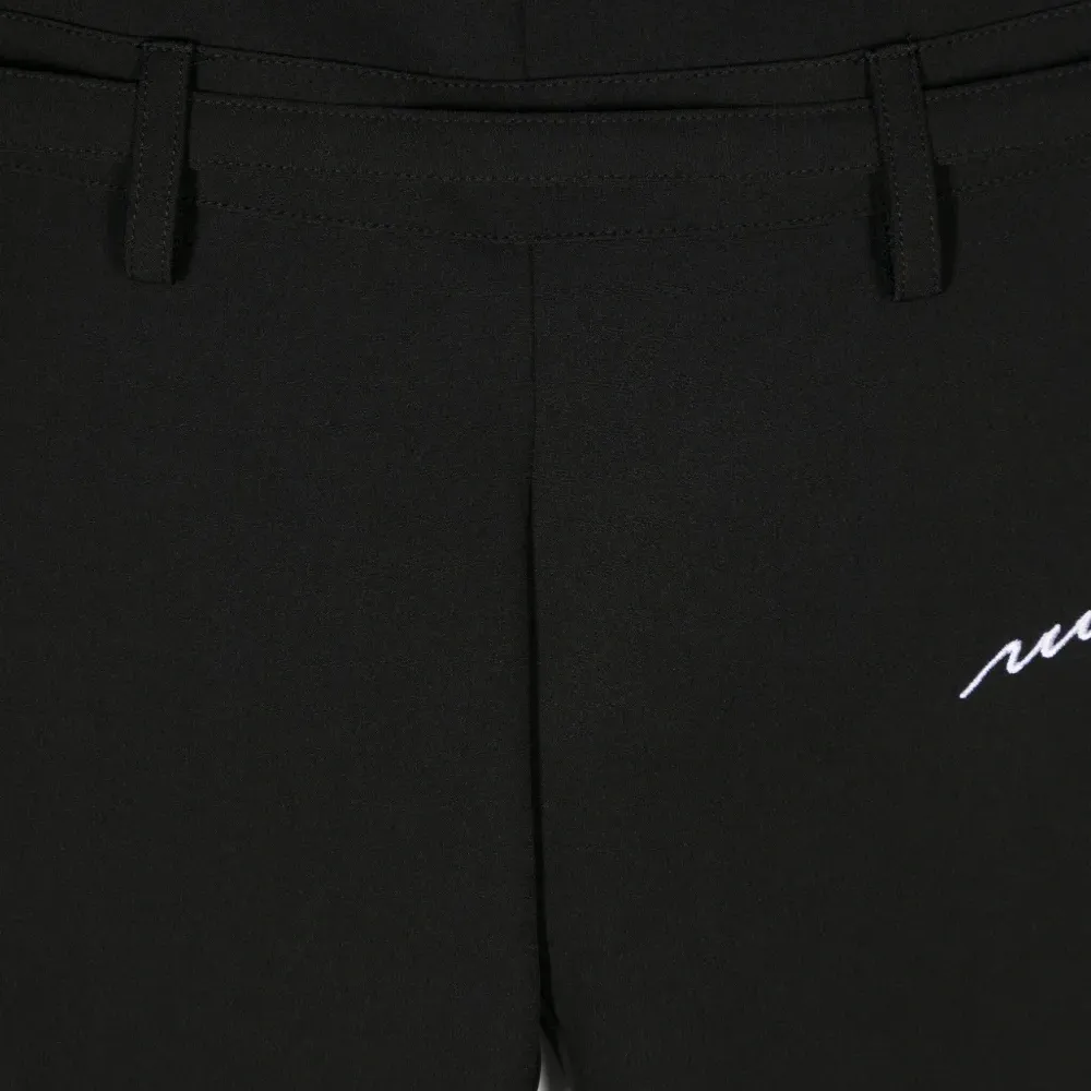 брюки с вышитым логотипом