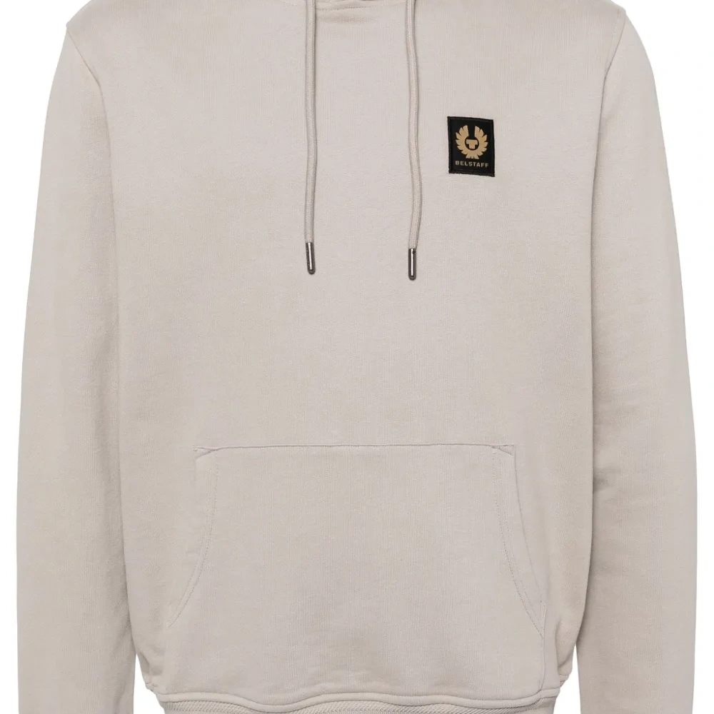 Худи с нашивкой-логотипом