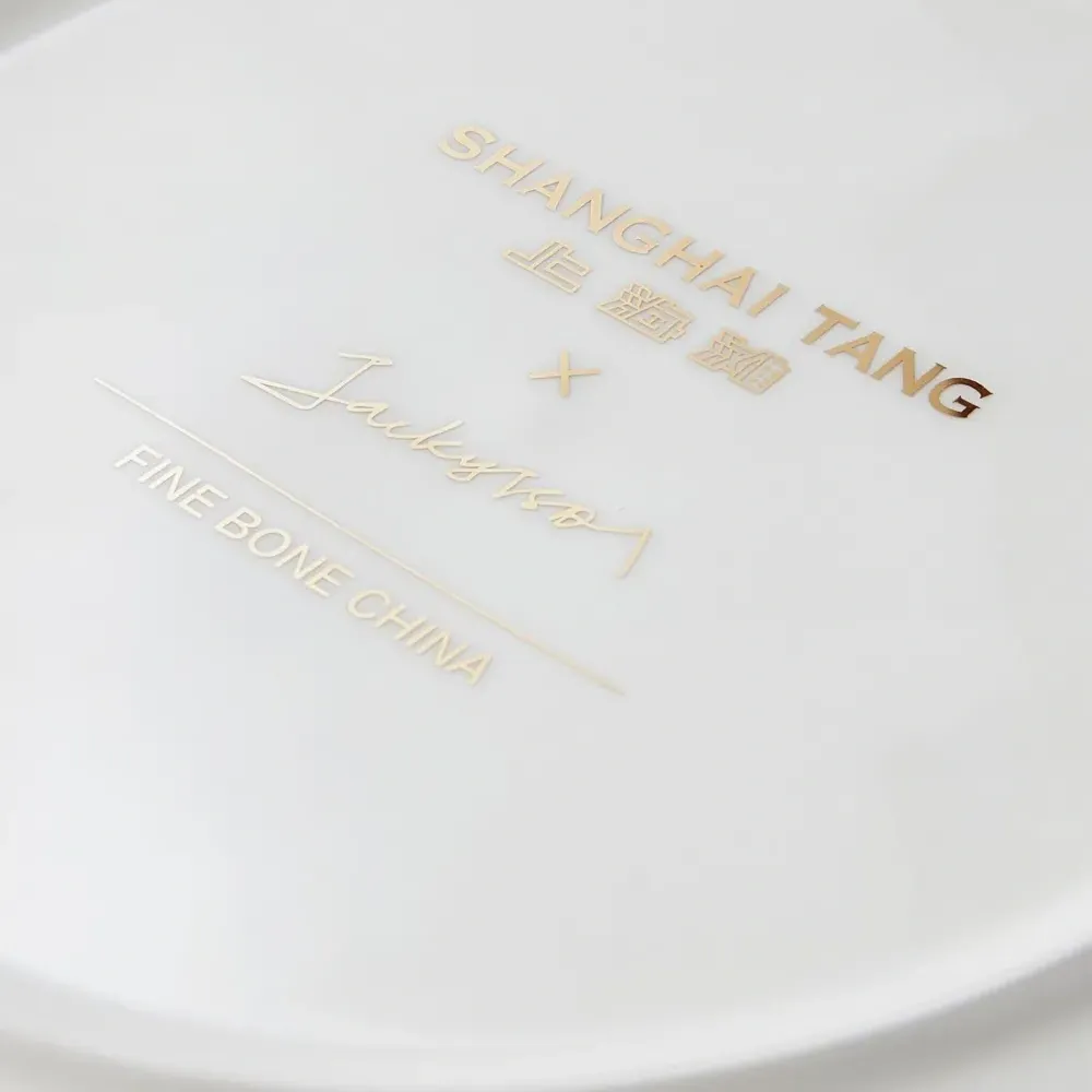 Большая тарелка Peony из коллаборации с Jacky Tsai