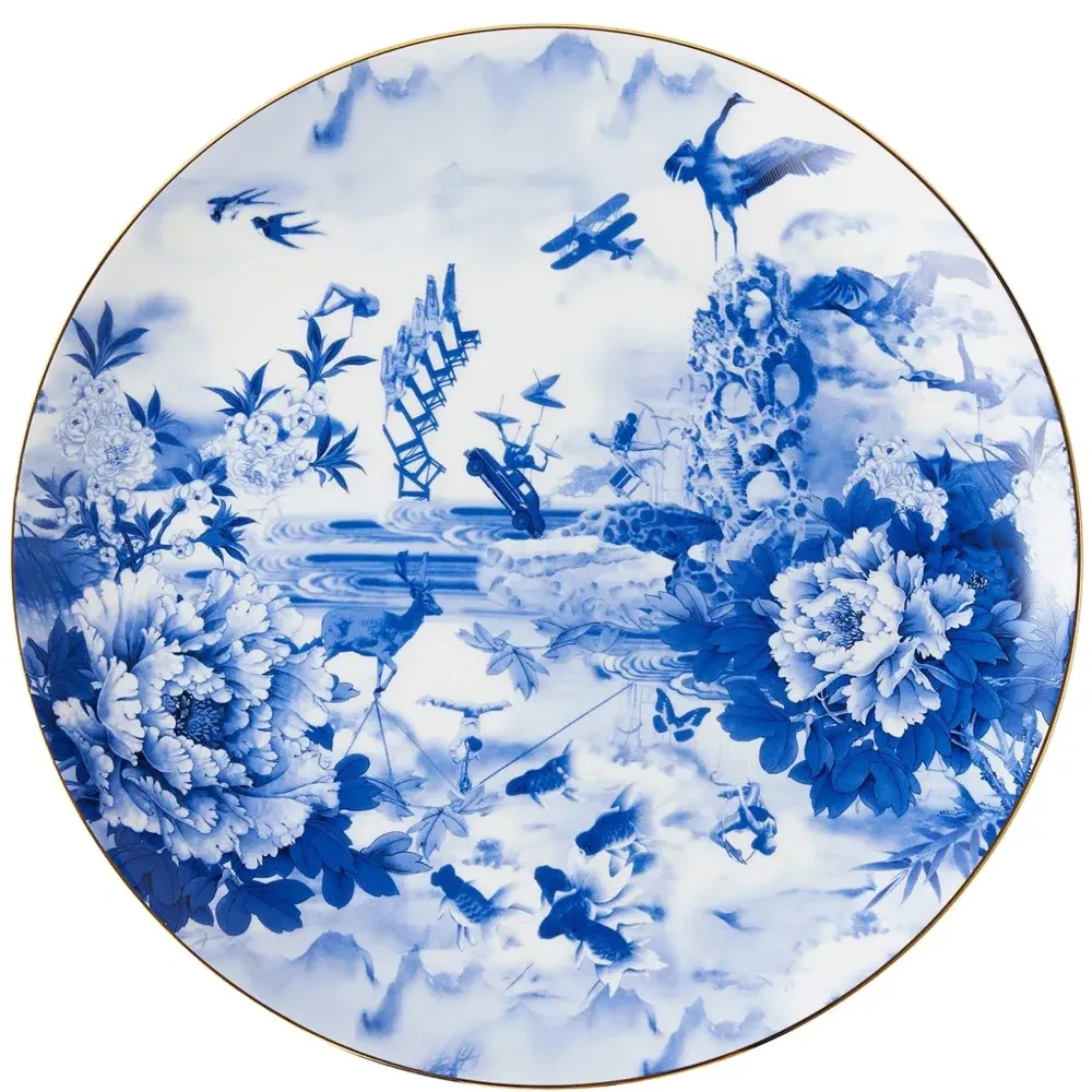 Большая тарелка Peony из коллаборации с Jacky Tsai