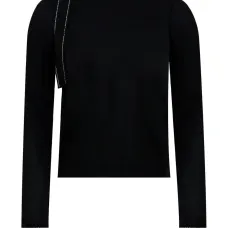 Свитер с контрастной строчкой