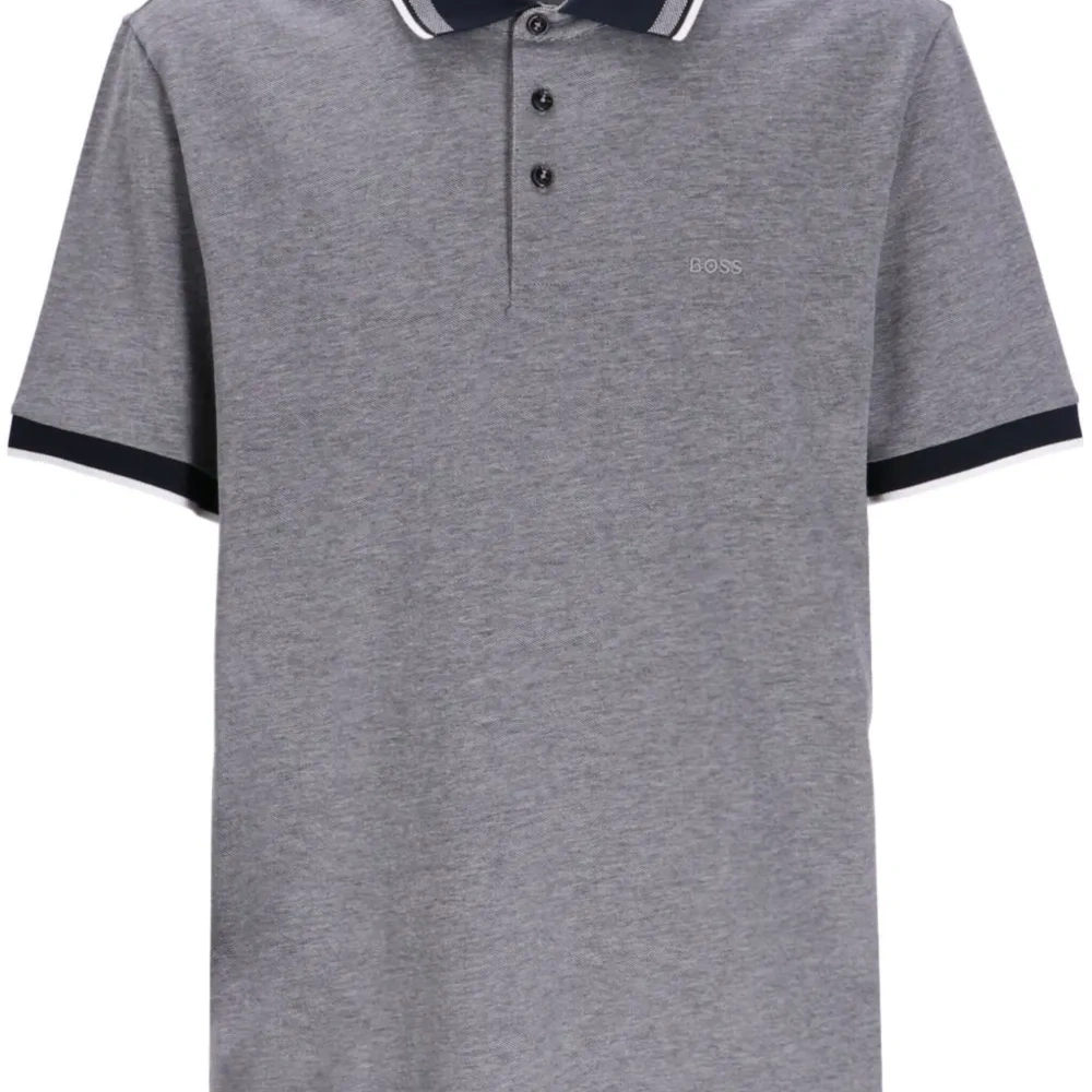 Рубашка поло с вышитым логотипом