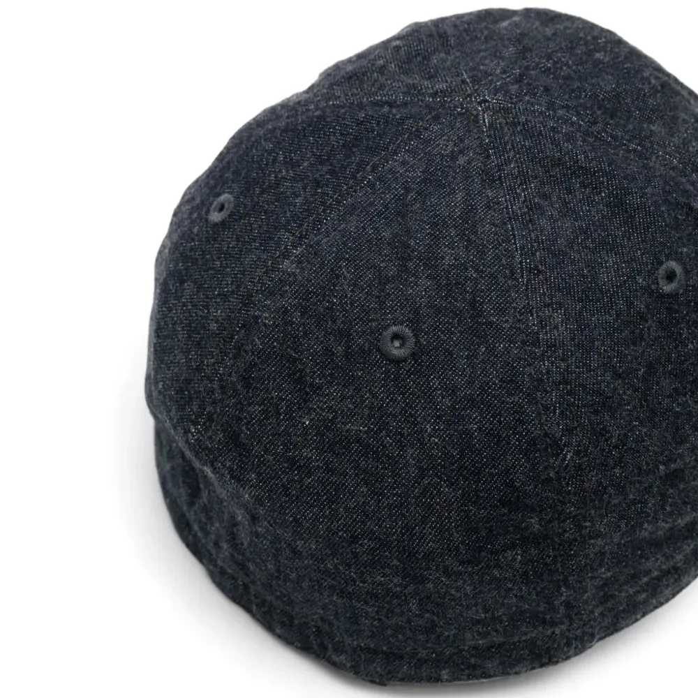 Джинсовая кепка