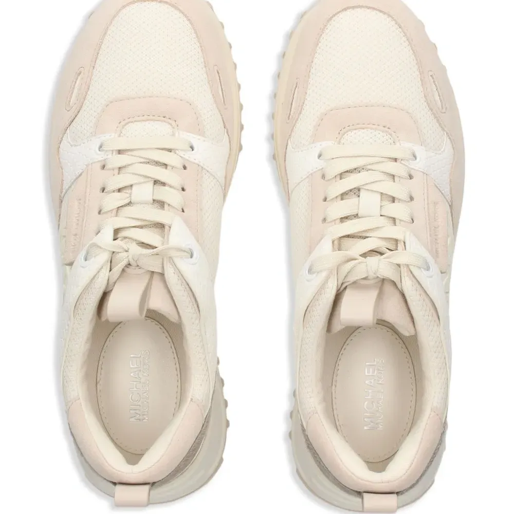 Кроссовки Theo