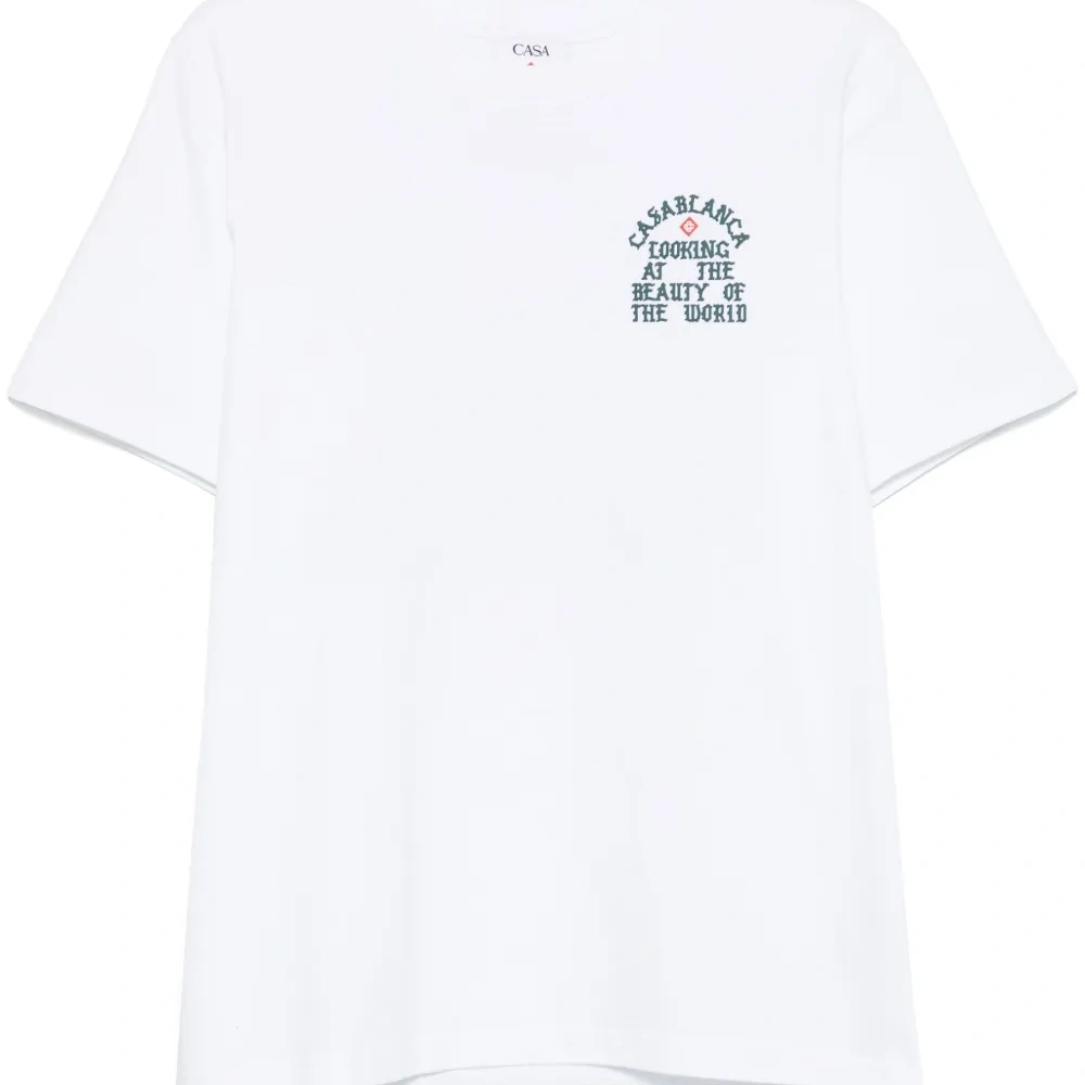 Футболка Looking At The Beauty Of The World