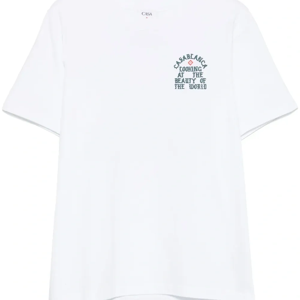 Футболка Looking At The Beauty Of The World