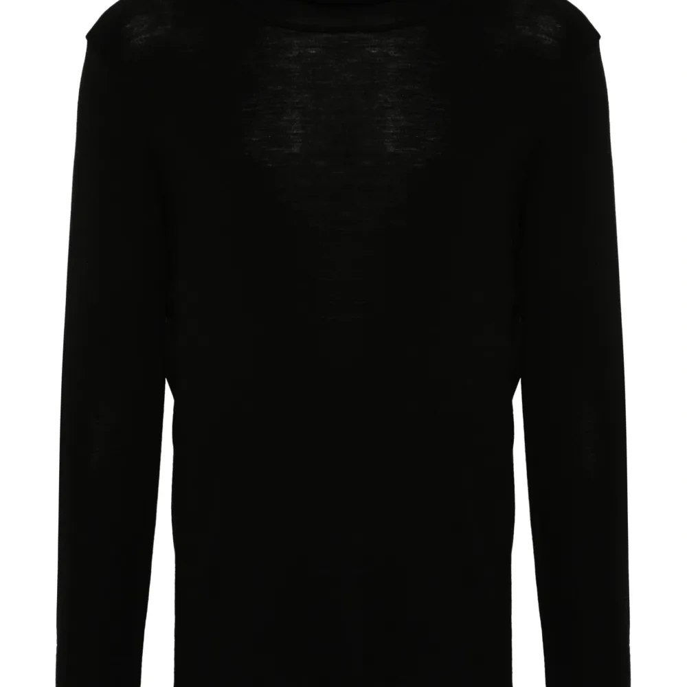 Шерстяной свитер