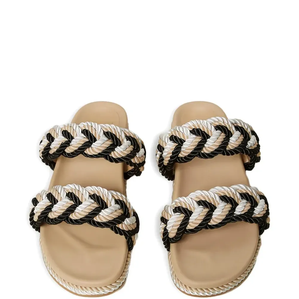 Сандалии с плетеными ремешками Сандалии с плетеными ремешками