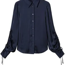 Атласная рубашка с вырезами