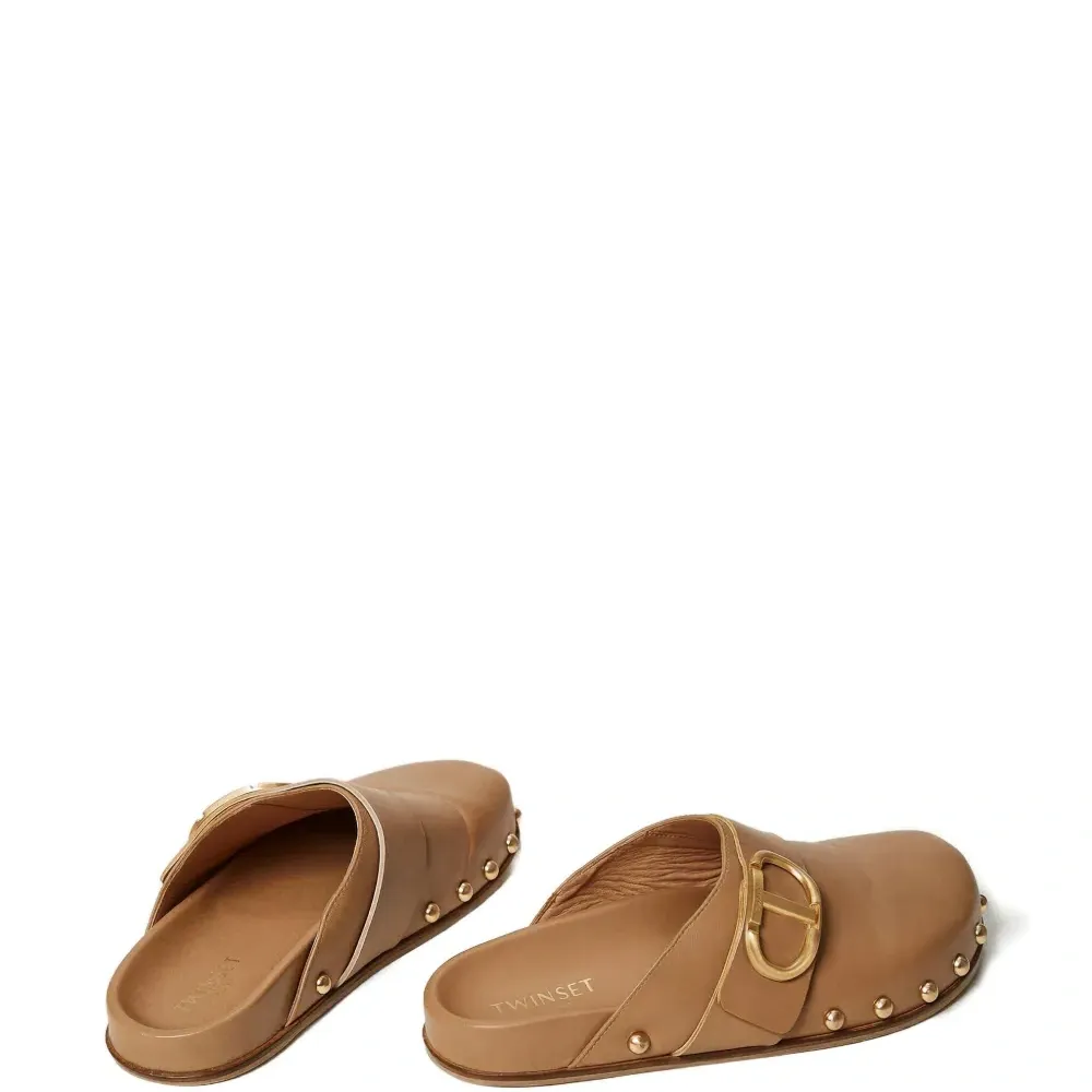 Мюли с заклепками