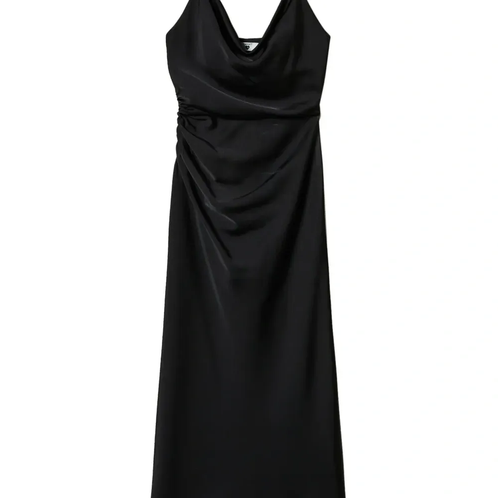 Атласное платье миди