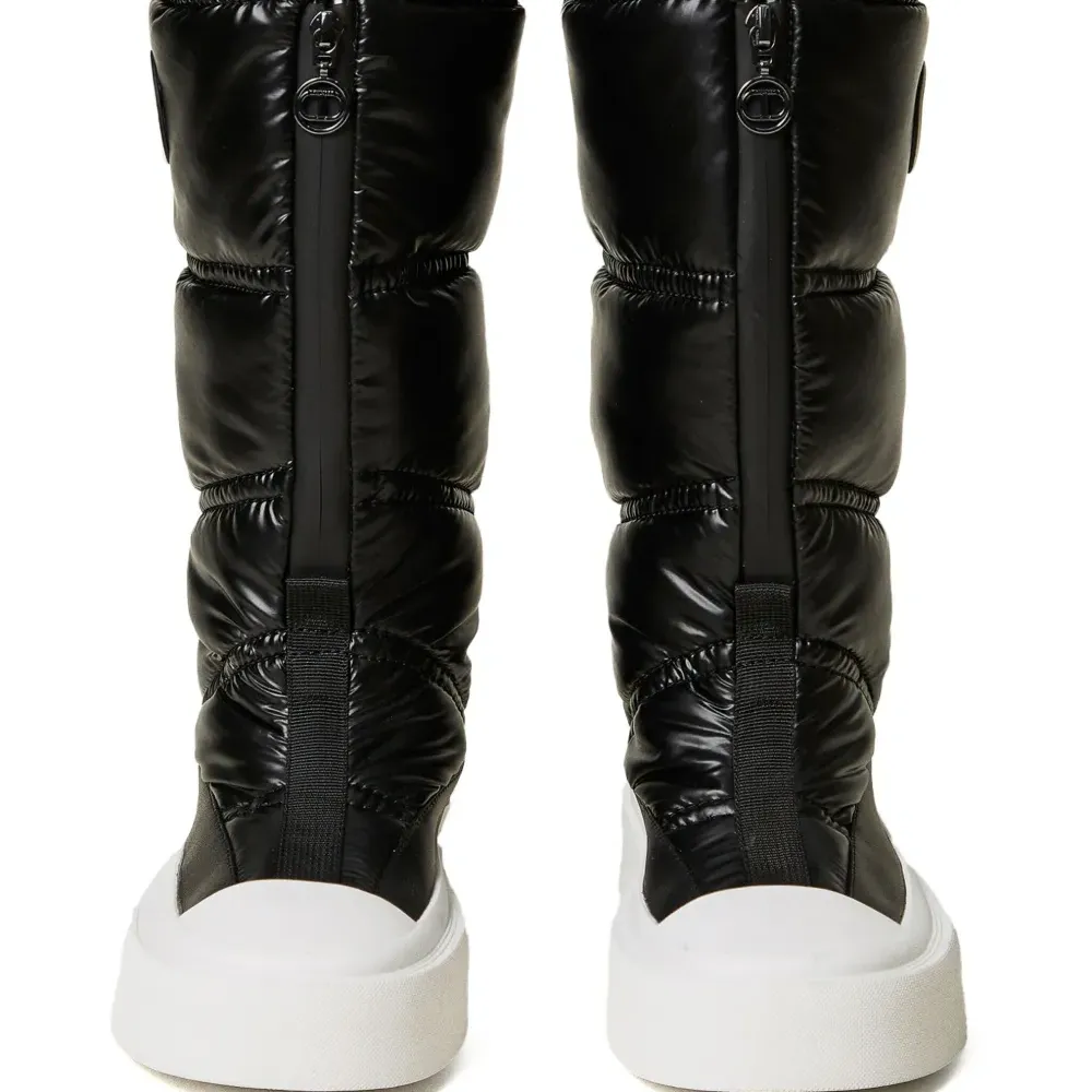 Дутые сапоги с логотипом Дутые сапоги с логотипом