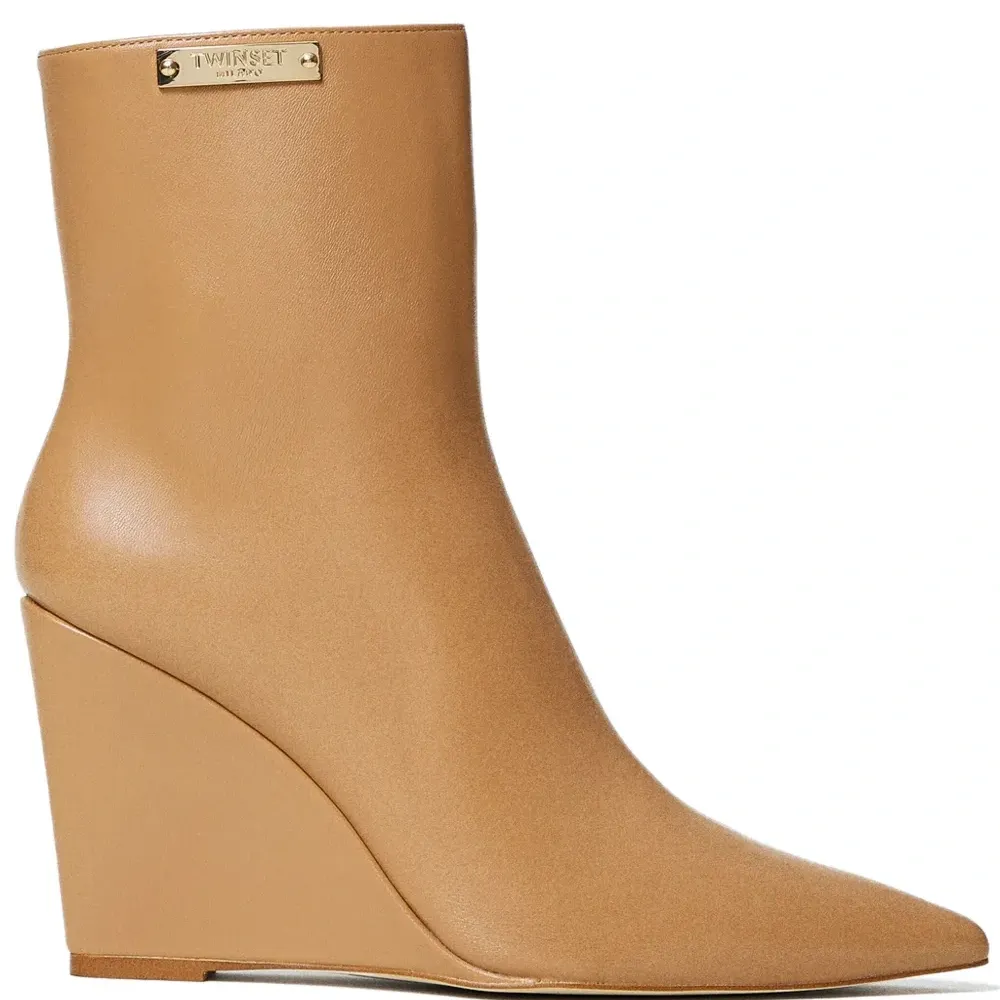 Ботильоны с логотипом